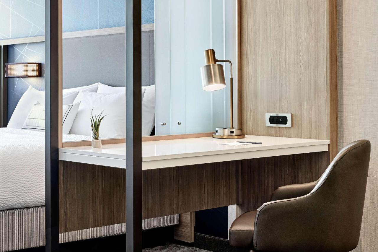 Springhill Suites By Marriott Котънууд Екстериор снимка