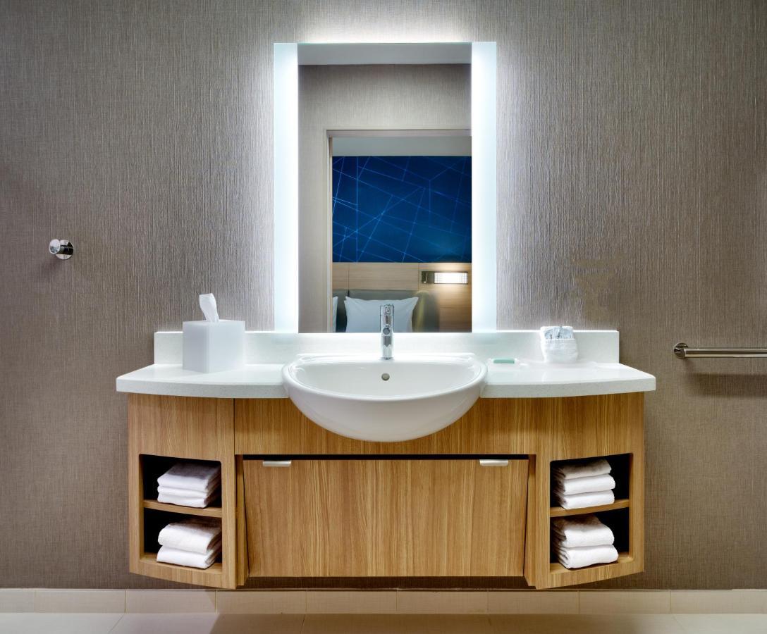 Springhill Suites By Marriott Котънууд Екстериор снимка